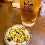 Okinawataun Sakaba Becchi - 今日のお通しとオリオン。