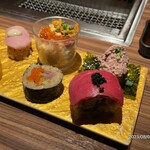 Shinjuku Yakiniku Buruzu - 肉寿司にはキャビアも！