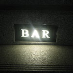 BAROSSA cocktailier - 階段の灯りです。