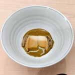 鮨 冨味 - 鮑　肝ソース