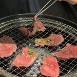 老舗精肉店直送 千種焼肉 飛騨牛の奴隷 千種店 - 