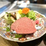 ステーキ鉄板 エッセンス - 素晴らしいお肉