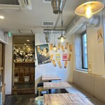 Nikuno Hanishokudou - 店内