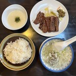 牛タン焼肉善治郎 - 