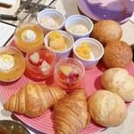 サロン ベイクアンドティー - 