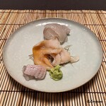 御料理 寺沢 - 星鰈と石垣貝と星鰈の縁側の造り