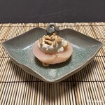 御料理 寺沢 - 白桃の酒蒸し 白和えと松の実