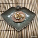 御料理 寺沢 - 白桃の酒蒸し 白和えと松の実