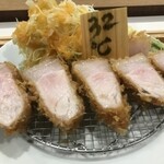 とんかつ 牡丹 - ロースカツ