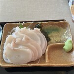 漁師の直売店 浜の母さん食事処 - たこ刺身 (1皿) (400円)