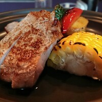 和乃八窓庵 - 焼物～山形県 平田牧場 金華豚のグリル焼き野菜添え。