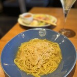 Italian Kitchen VANSAN - 定期的に変わるようです、パン粉のようなカリカリが乗ってて濃いめでお酒が進む