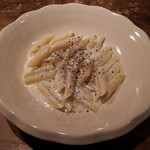 【NEW】ペンネ・ゴルゴンゾーラチーズ