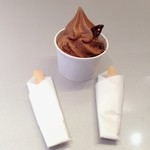 デルレイ - 二人分の木のスプーンをつけてくれました