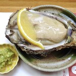 季節料理 みかみ - 生岩牡蠣 アボカドのたたき添え
