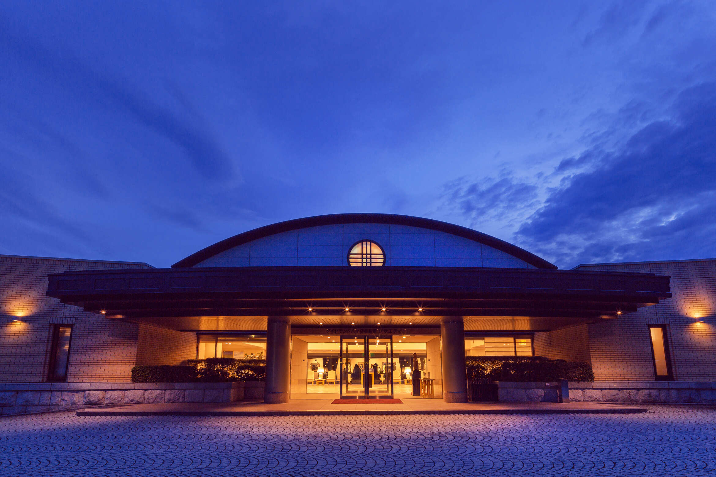 ダイヤモンド八ケ岳美術館ソサエティ