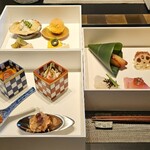日本料理 華暦 - 和洋中のセイボリー3段重