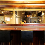和みの器 N. - ライブ感のあるカウンター席