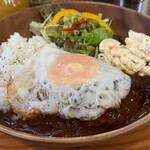 ケニーズハウスカフェ - ロコモコ 1500円。