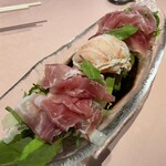 中国料理 旬輝 - アボカド・生ハム・カニのサラダ