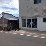 Kare Tohyakusho - 外観  店は奥にあります。←パッと見分からない(￣▽￣;)