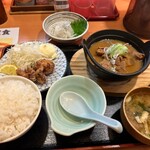 大衆食堂 定食のまる大 - 煮込み定食ご飯大盛り+しらすおろし