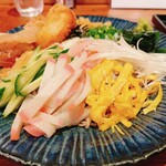 かずまちゃんラーメン - ラーメン屋さんの本気の手打ち冷やしたぬき蕎麦_¥1,000