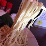 ラーメン 木曜日 - 麺