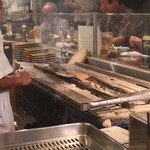 山利喜 - 軟骨のタタキ　醤油味 を焼いております