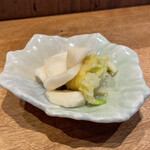 酒場 シナトラ - 白菜とカブの浅漬け