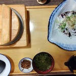 Tosawarayakiryuujimmaruyumetauntakamatsu - わら焼き鰹のタレたたき定食