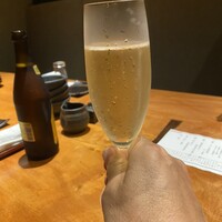 ダイナミックキッチン＆バー 燦 大阪店 - 私は泡からのスタートです