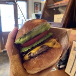 CANNONBALL DINER - 『Homemade  Bacon Cheese  Burger¥1,830』 『Avocado¥330』 『ポテトをサラダに変更¥0』 『Homemade Fried Chicken¥480』 『宇宙ブリューイング¥900』