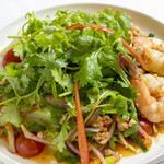 Coriander and shrimp salad