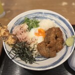 自家製麺処 御用 - おろしぶっかけうどん 鳥天 ちくわ天トッピング