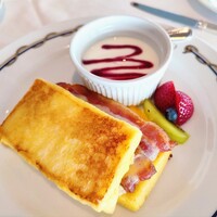 パノラミックレストラン ル・ノルマンディ - モンテクリストサンド パノラミックレストラン ル・ノルマンディ - モンテクリストサンド