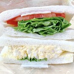 PEER - ハムチーズとたまごサラダ　出前館価格430円