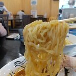 食堂 はせ川 - つけ汁と麺が絡む