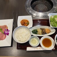 叙々苑 新宿小田急ハルク店 - 