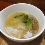 キッチン ブルー グローブ - キャベツスープのアップ