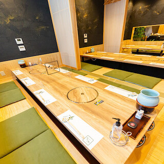 可包租高雅成熟的日式空间重视私人空间的宾客可在此用餐。