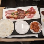 焼肉 ぎゅーとん - 