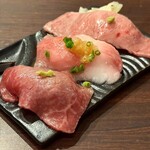 黒毛和牛まるごと一頭買い 炭火焼肉 道頓堀みつる - 