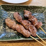 Yakitori Ebisu - やきとん
                        タン ハツ カシラ