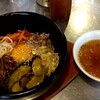 韓国料理とサムギョプサル 豚まる - 石焼きビビンバ