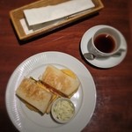 ハーブス - 料理写真:オムレツサンドイッチ、コーヒー