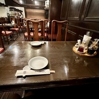 味の中華 羽衣 銀座本店 - テーブルセッティング