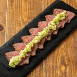 牛タンのローストビーフ