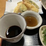 いづみ庵 - 料理写真:天ぷら、ツユ。