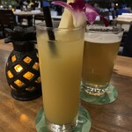 Tommy Bahama Restaurant, Bar & Store - 